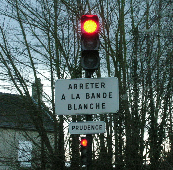 Un zéro pointé en grammaire pour le rédacteur de ce panneau :-)